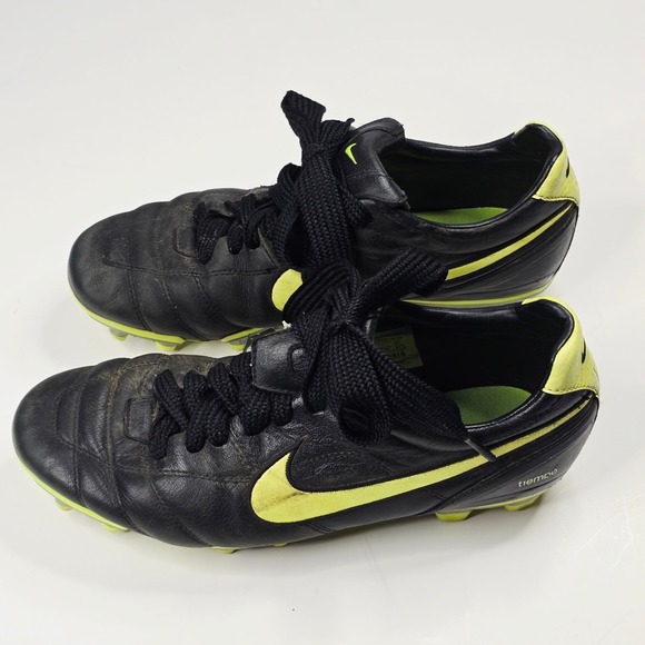 Nike Tiempo Soccer Cleats Black Yellow Men's US 9.5 Football Boots 317609-071 - Picture 3 of 7